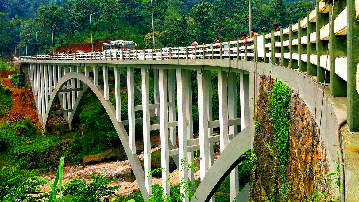 thusharagiri-bridge-viewpoint