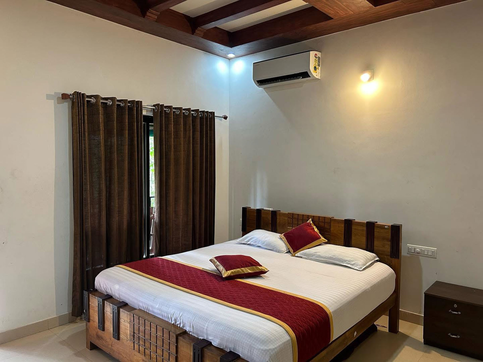 Honey Rock Resort